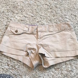 Beige khaki shorts